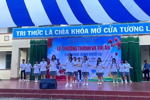 LỄ TRƯỞNG THÀNH VÀ TRI ÂN CỦA HỌC SINH LỚP 12 TRƯỜNG THPT LƯƠNG THẾ VINH NĂM HỌC 2025 – 2026: DẤU MỐC CỦA YÊU THƯƠNG VÀ TRƯỞNG THÀNH