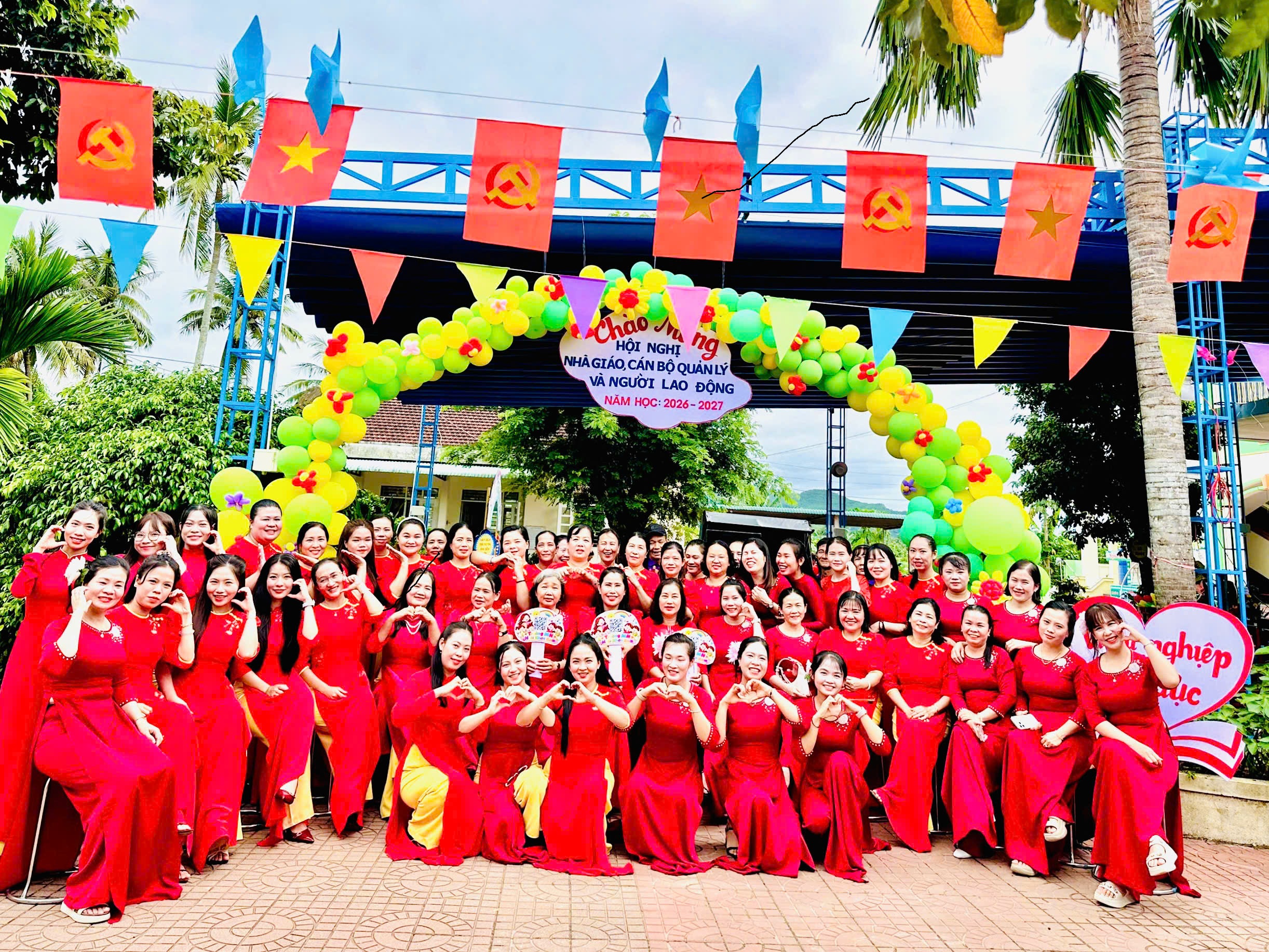TRƯỜNG MẦM NON HOÀI NHƠN NAM TỔ CHỨC HỘI NGHỊ NHÀ GIÁO, CÁN BỘ QUẢN LÝ VÀ NGƯỜI LAO ĐỘNG NĂM HỌC 2026 – 2027